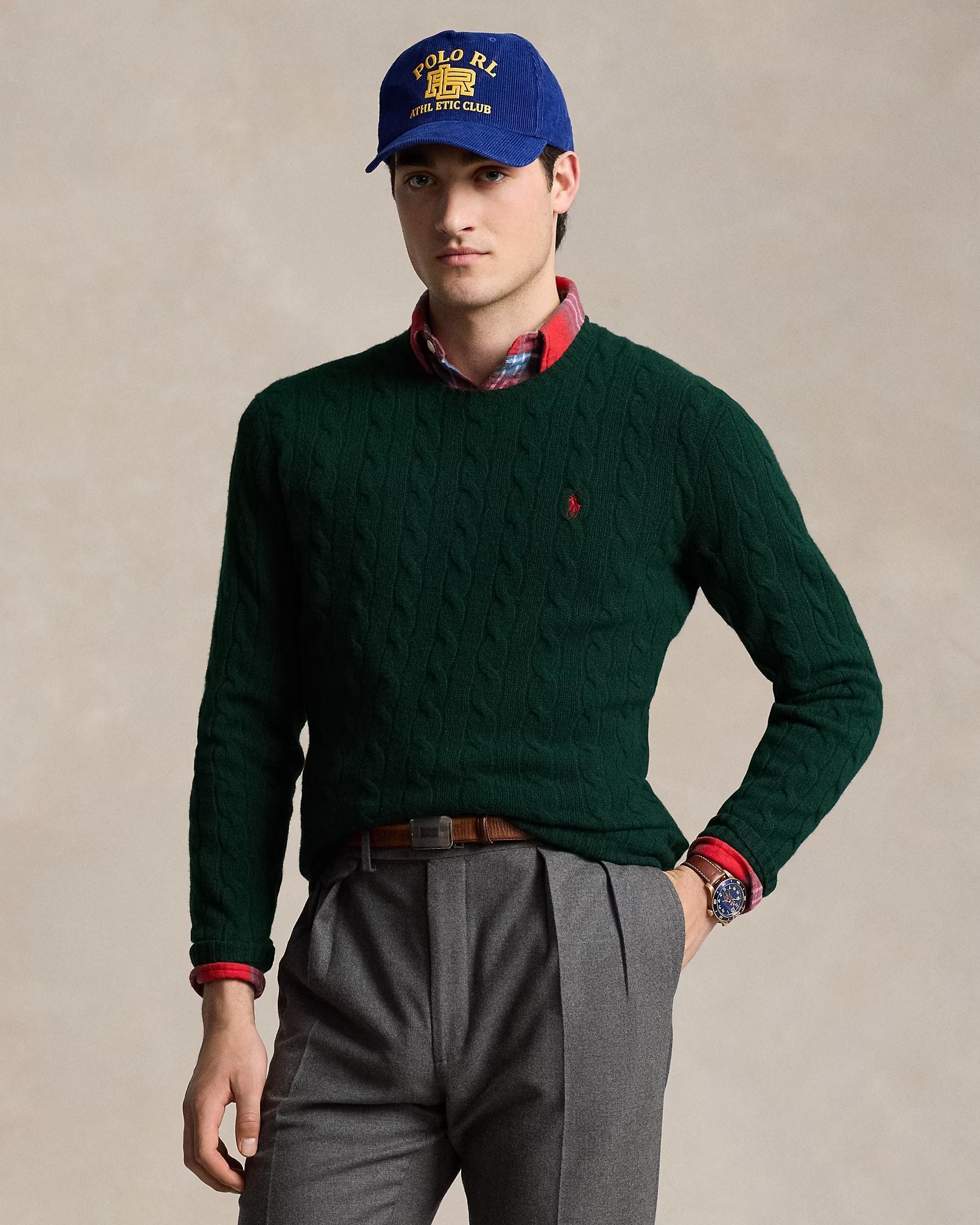 Woll- und Kaschmirpullover mit Kabelstrick