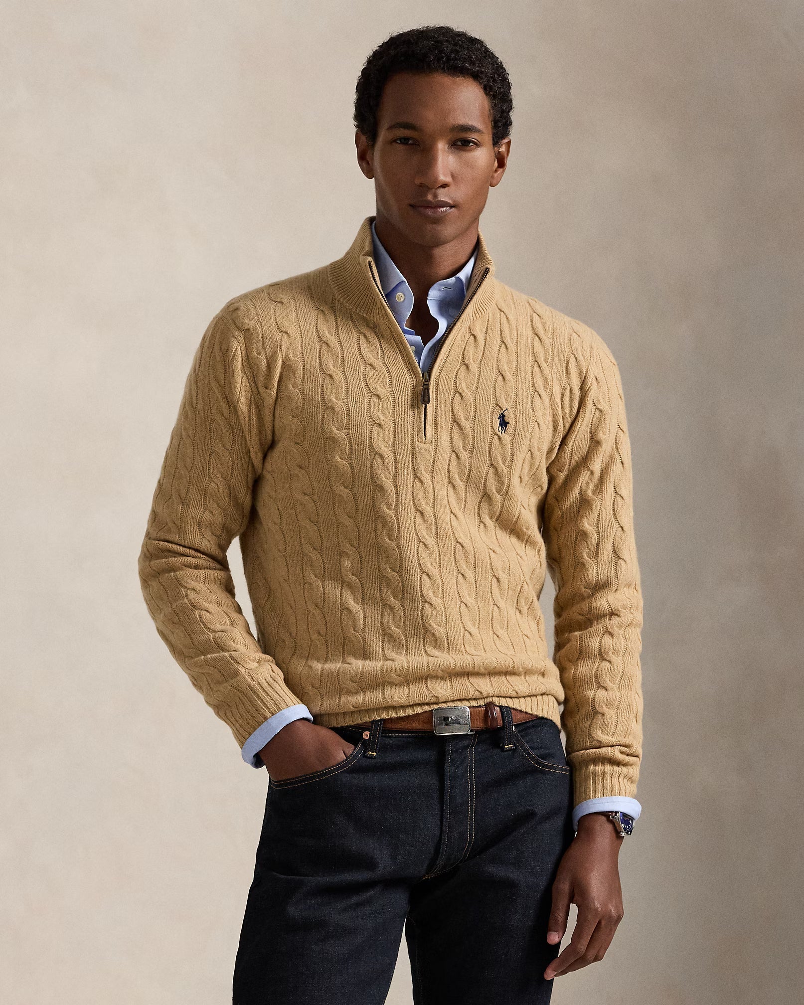 Woll- und Kaschmirpullover mit Flechtstrick